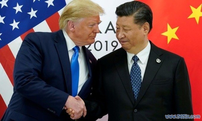 Tổng thống Mỹ Trump (trái) và Chủ tịch Trung Quốc Tập Cận Bình tại Nhật Bản năm 2019. Ảnh: Reuters